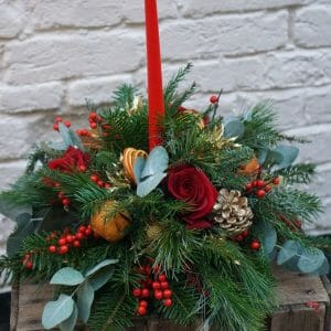 Santa Baby table arrangement